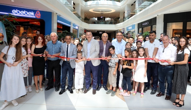 Paletimdeki Renkler Sergisi Açıldı