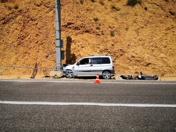 Artvin’de Trafik Kazası: 1 Ölü, 3 Yaralı