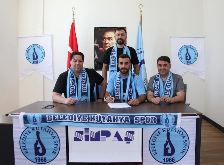 Belediye Kütahyaspor Sol Bek Abdurrahim Dağ’ı Transfer Etti