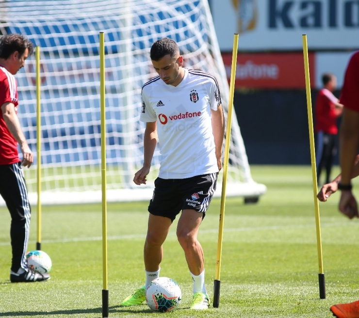 Beşiktaş, Kondisyon Ve Taktik Çalıştı