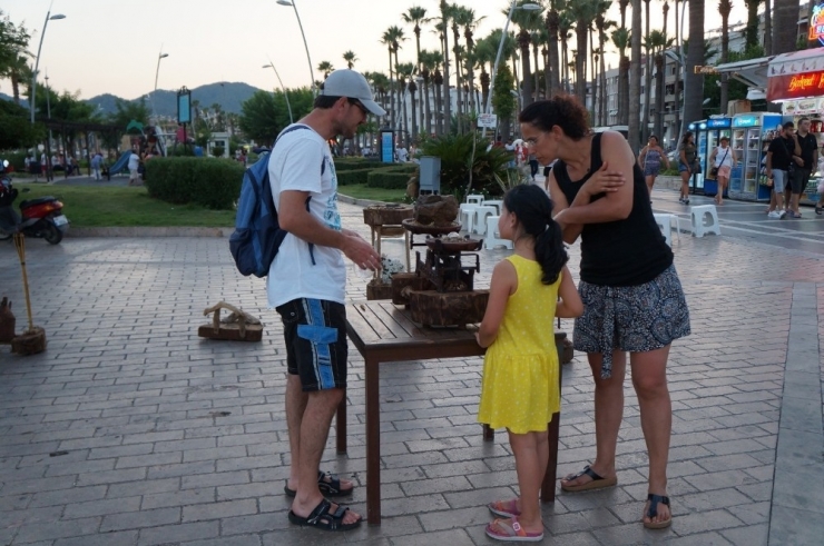 “Biz Atık Değiliz” Sergisine Yoğun İlgi