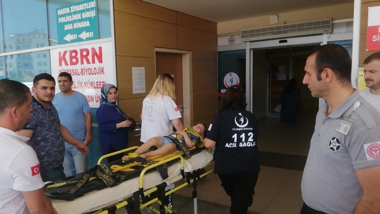 Oynarken 3. Kattan Düştü