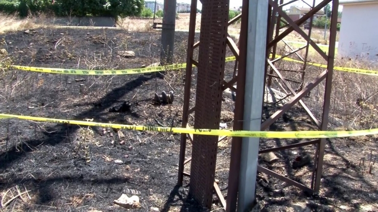 Büyükçekmece’de Elektrik Direğine Çıkan Kişi Elektrik Çarpması Sonucu Ağır Yaralandı