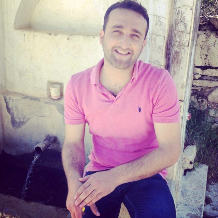 Muhtar Ve Azası Eğlence Mekanında Tabanca İle Vuruldu