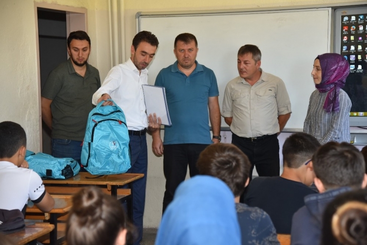 Dursunbey’de "Kitap Kurdu" Yarışması Ödülleri Verildi