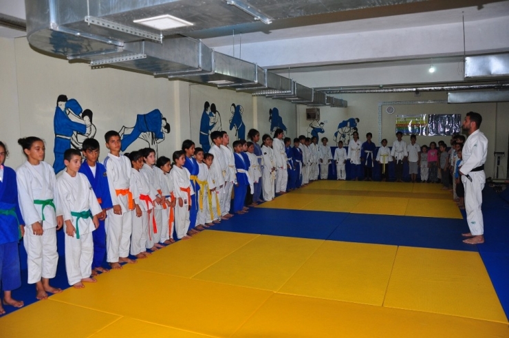 Kazan Dairesiydi Judo Salonu Oldu