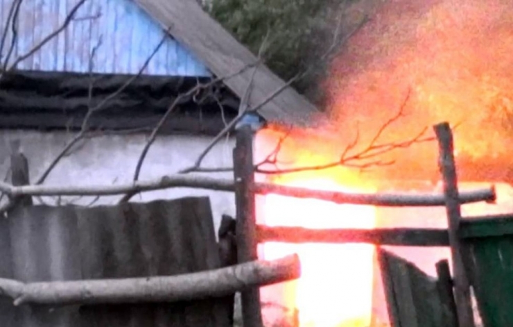 Rusya’da Evi Basılan Terörist, Polise El Bombası Atıp Ateş Açtı