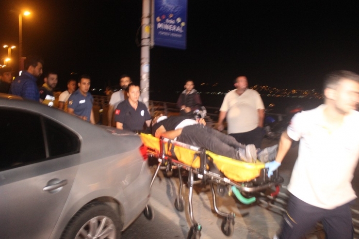 Kontrolden Çıkan Otomobil Karşı Şeritteki Araçla Çarpıştı: 1 Ağır Yaralı