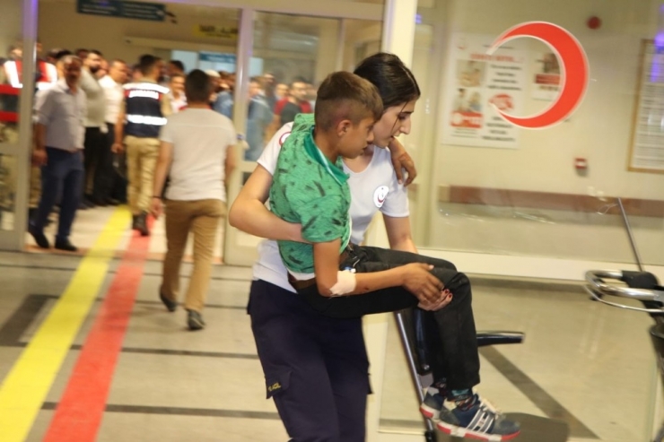 Yolcu Minibüsü Şarampole Devrildi: 2 Ölü, 9 Yaralı