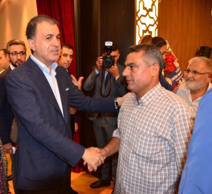 Ömer Çelik’ten Partilisine ‘Sigarayı Bırak’ Tavsiyesi