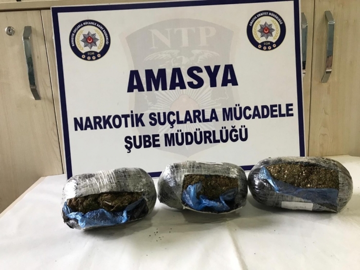 1 Kilo 320 Gram Uyuşturucu İle Yakalanan Şüpheli Tutuklandı