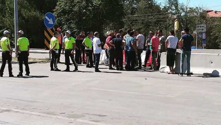 Çayırhan’da Sanayi Çıkışının Kapanmasına Esnaftan Tepki