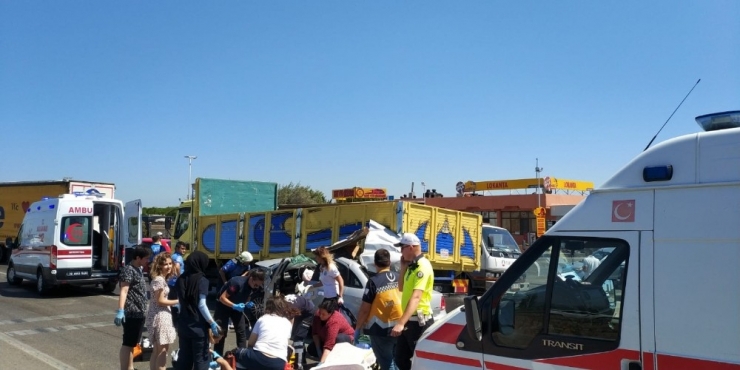 Karacabey’de Trafik Kazası: 4 Yaralı