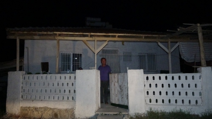 Depremin Merkez Üssü Tutluca’da Depremzedelerin İlk Gecesi