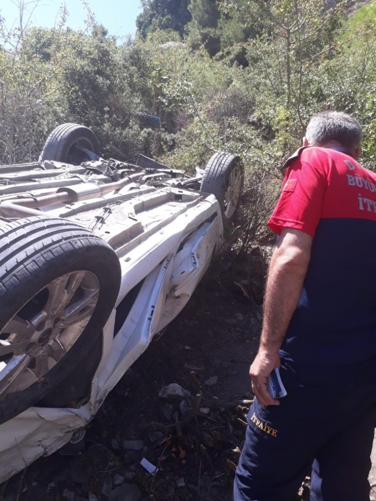 Denizli’de Otomobil Uçurumdan Düştü: 1 Yaralı