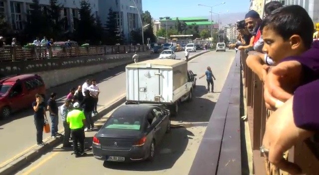Erzurum’da Zincirleme Trafik Kazası