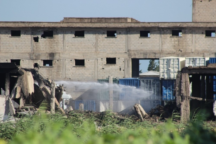 Patlama Alanında Toma’yla Soğutma Çalışması