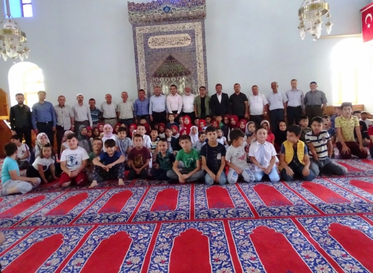 Hisarcık’ta Açılan 36 Yaz Kur’an Kursunda 620 Öğrenci Öğrenim Gördü