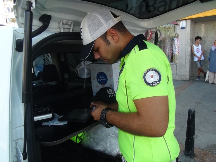 İstanbul Genelinde “Türkiye Huzur Ve Trafik Uygulaması” Gerçekleştirildi