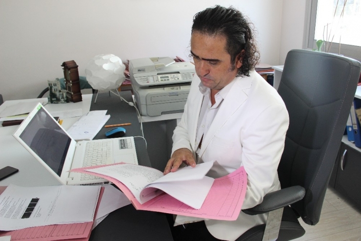 Türkücü Olmak İçin Hakimliği Bıraktı