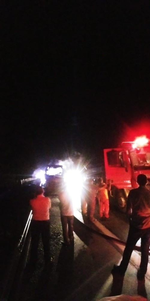 Seyir Halindeki Yolcu Otobüsü Yandı