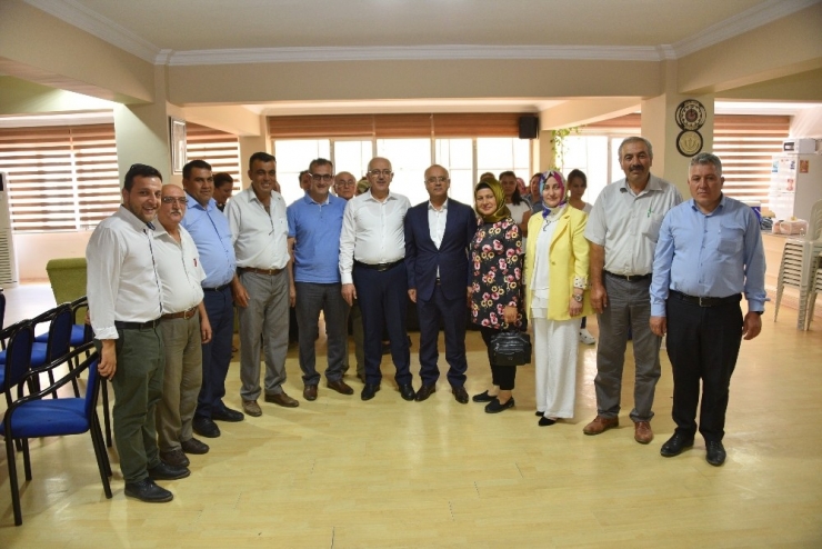 Mhp’li Başkan, Ak Partililerle Bayramlaştı