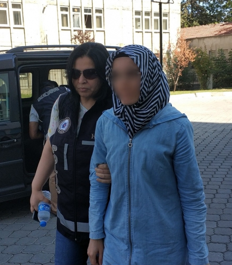 Samsun’da Fetö’den Aranan 2 Kişi Saklandıkları Örgüt Evlerinde Yakalandı