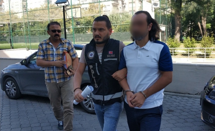 Samsun’da Fetö’den Aranan 2 Kişi Saklandıkları Örgüt Evlerinde Yakalandı