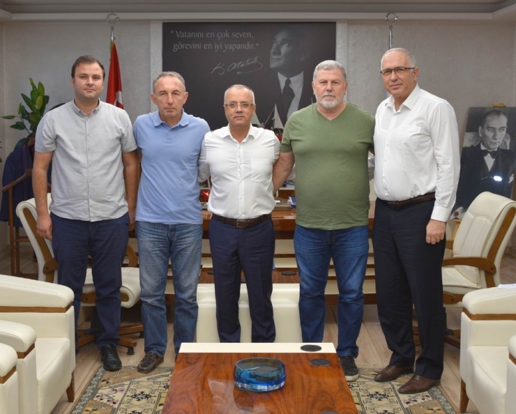 Beşiktaşlı Halim Okta, Salihli’de Futbol Koordinatörü Oldu