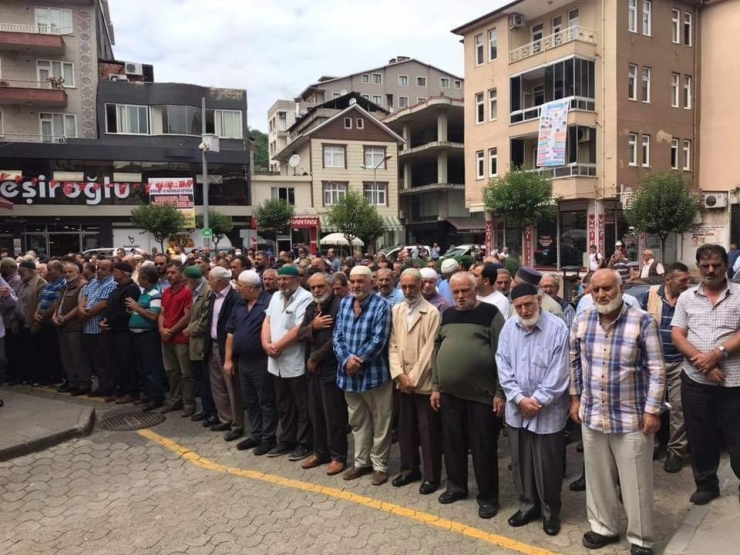 52 Gün Sonra Gıyabi Cenaze Namazları Kılındı