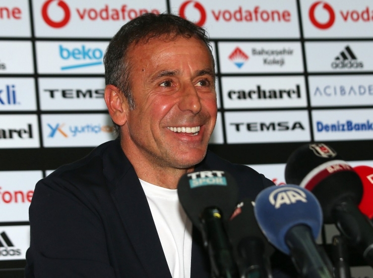 Abdullah Avcı: “Beşiktaş’a Şampiyonluk Yaşatmaya Geldik”