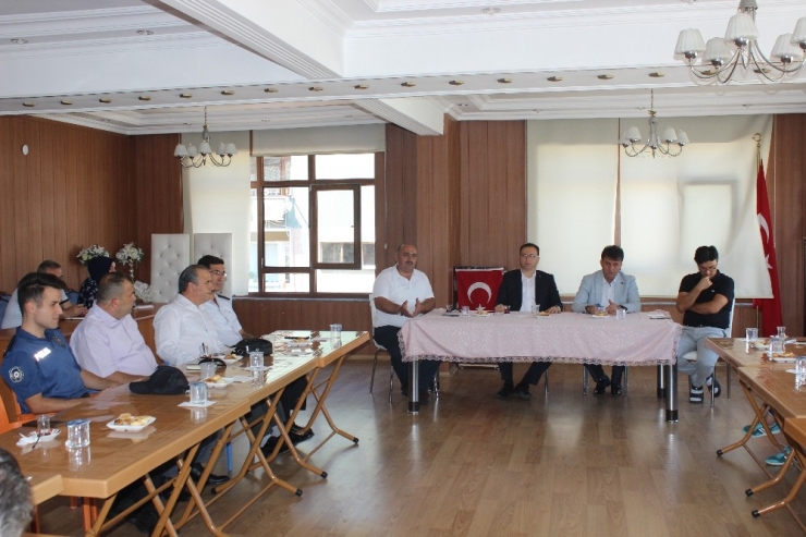 Yüksekokul Öğrencilerinin Konaklama Konusu Masaya Yatırıldı