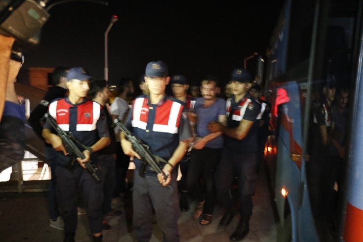 Cezaevinde 110 Mahkum Gıda Zehirlenmesi Şüphesiyle Tedavi Altına Alındı