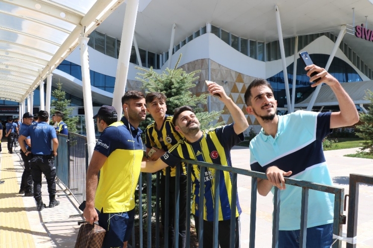 Fenerbahçe Kafilesi Sivas’ta