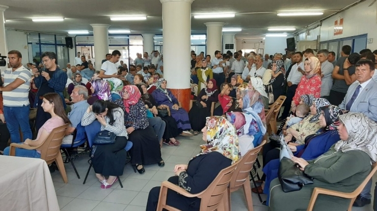 Ak Parti’de Bayramlaşma Töreni Düzenlendi