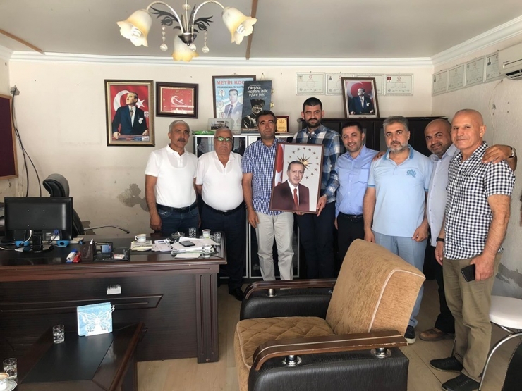 Ak Parti Menemen’den Muhtarlara Ziyaret
