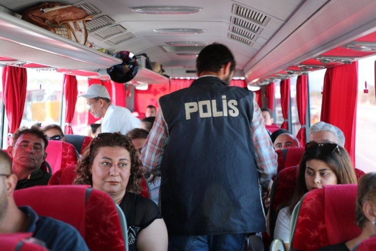 Antalya’da Yapılan Huzur Ve Trafik Uygulamada Sürücülere Ceza Yağdı