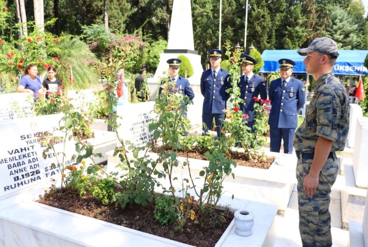 Şehit Annesi 4 Erkek Çocuğunu Daha Şehit Vermeye Hazır