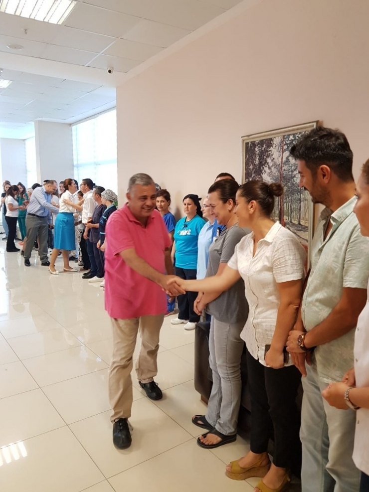 Başhekim Birol, Sağlık Çalışanları İle Bayramlaştı