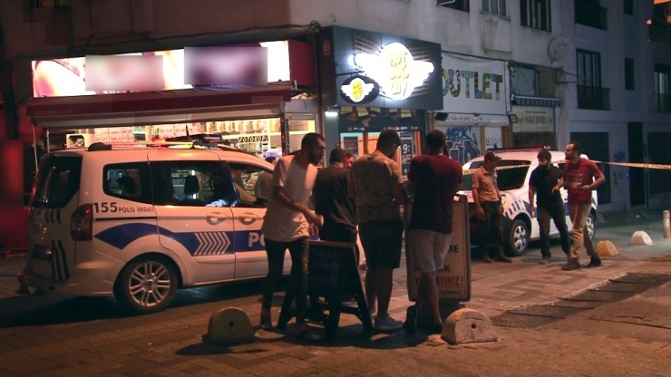 Kadıköy’de Gece Yarısı Şüpheli Paket Paniği