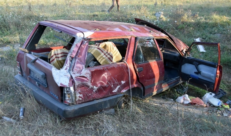 Kabir Ziyaretinden Dönen Aile Kaza Yaptı: 6 Yaralı