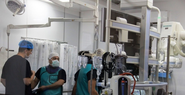 Kütahya’da Doğumsal Kalp Hastalıklarında Şemsiye Metodu İle Tedavi Başladı