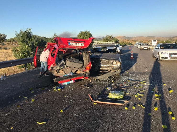 Kula’da Zincirleme Kaza: 2 Yaralı