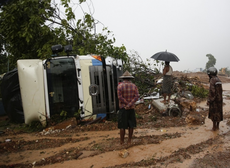 Myanmar’da Toprak Kayması: 29 Ölü