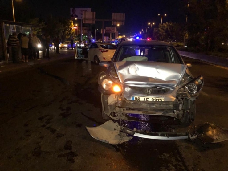 Başkent’te Yolun Karşısına Geçmeye Çalışan Vatandaşa 2 Otomobil Birden Çarptı: 1 Ölü 1 Yaralı