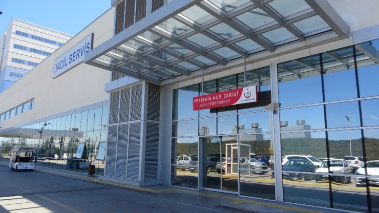 Isparta’da 25 Acemi Kasap Acil Servislere Başvurdu