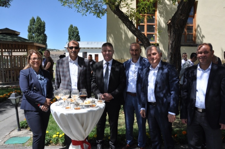 Kars’ta Protokol Bayramlaştı