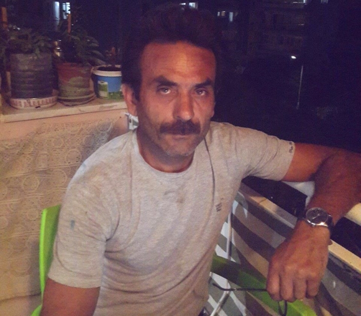 Pitbull Cinsi Köpeğin Saldırısına Uğrayan Bir Kişi İle Komşusu Yaralandı