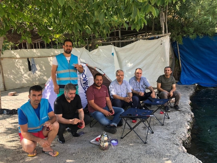 Tügva’lı Gençler Beyazsu’da Çöpleri Temizledi