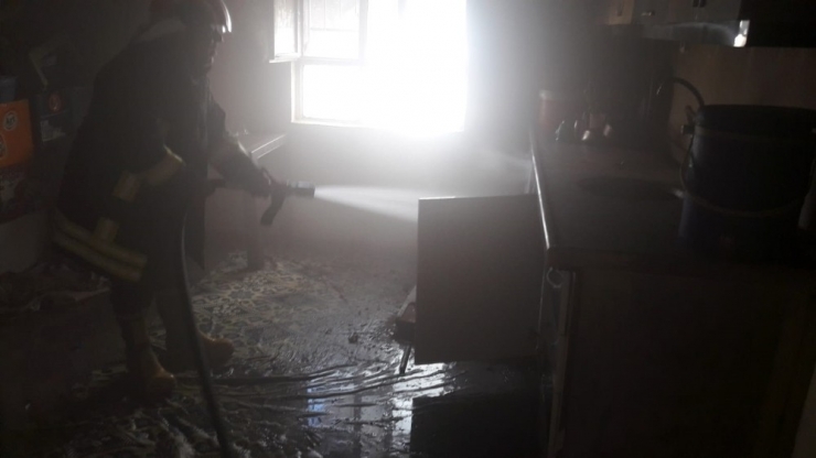 Bozova’da Mesken Yangını Korkuttu